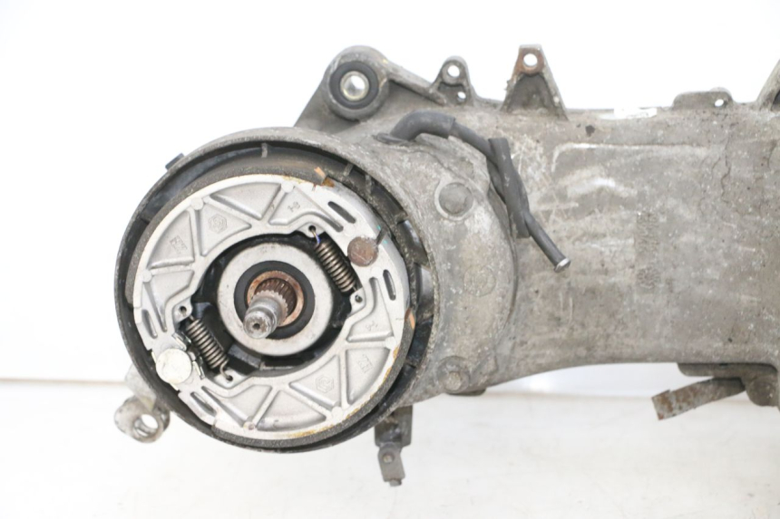 photo de MOTOR PIAGGIO FLY 4T 50 (2013 - 2017) - Alternative Perspektive