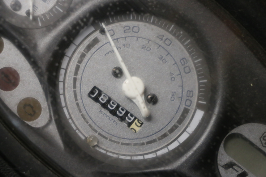 photo de MOTOR PIAGGIO FLY 4T 50 (2013 - 2017) - Details der Befestigungspunkte