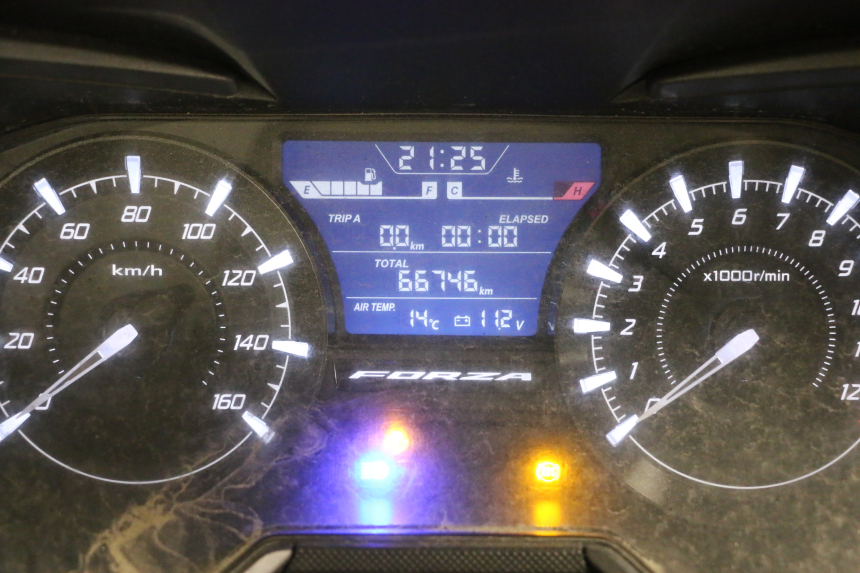 photo de MOTOR HONDA FORZA 125 (2021 - 2025) - Fokus auf die Struktur