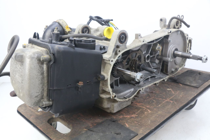 photo de MOTOR SACHS FY125T FY T 125 (2007 - 2011) - Details der Befestigungspunkte