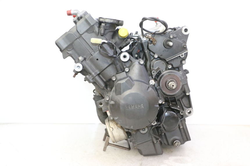 photo de MOTOR YAMAHA FZ6 FAZER S2 600 (2007 - 2011) - Hauptansicht