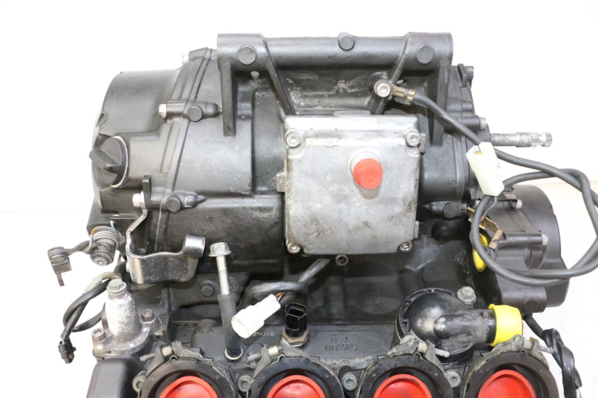 photo de MOTOR YAMAHA FZ6 FAZER S2 600 (2007 - 2011) - Zoom auf Gebrauchszustand