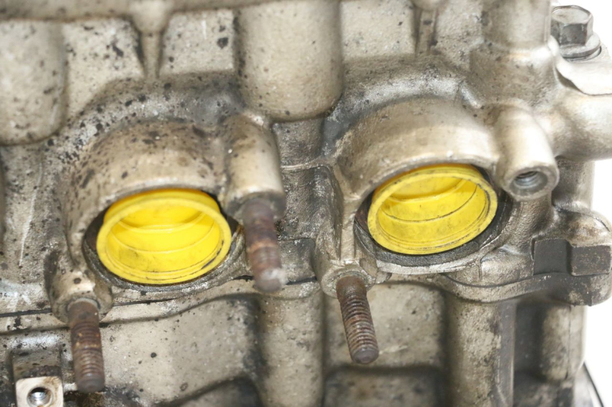 photo de MOTOR YAMAHA FZ6 N FAZER 600 (2004 - 2006) - Fokus auf die Struktur