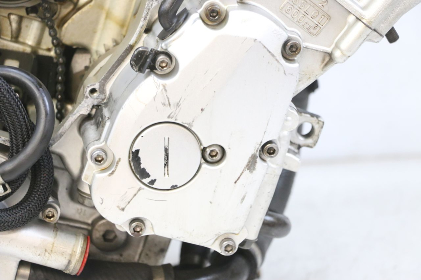 photo de MOTOR YAMAHA FZ6 N FAZER 600 (2004 - 2006) - Alternative Perspektive