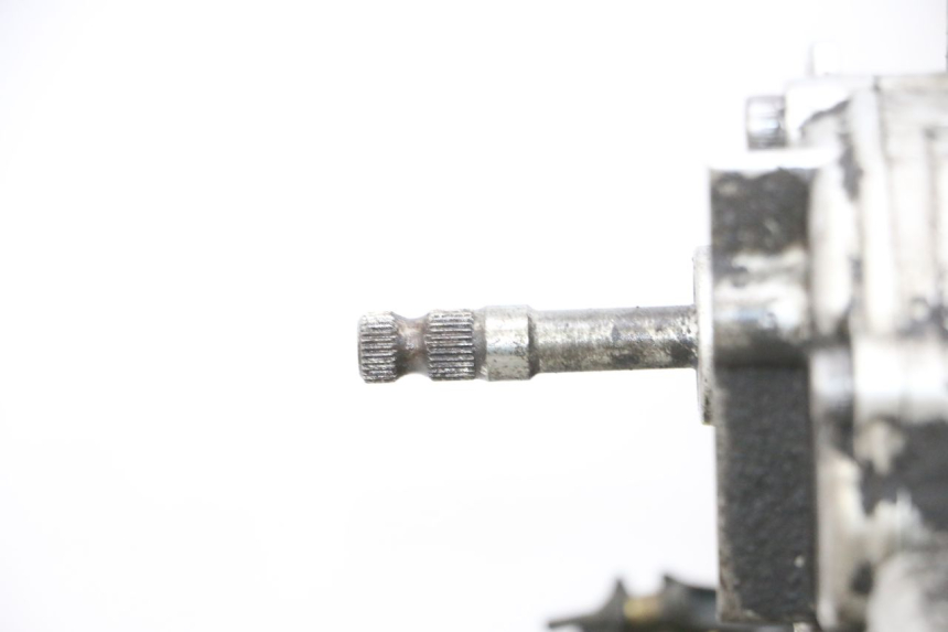 photo de MOTOR YAMAHA FZ6 N FAZER 600 (2004 - 2006) - Details der Befestigungspunkte