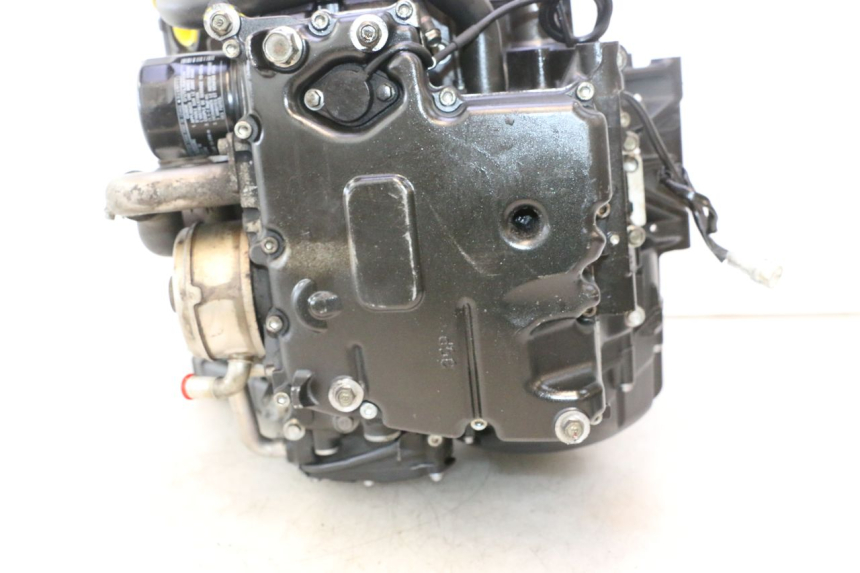 photo de MOTOR YAMAHA FZ8 800 (2010 - 2016) - Weitere Ansicht des Artikels