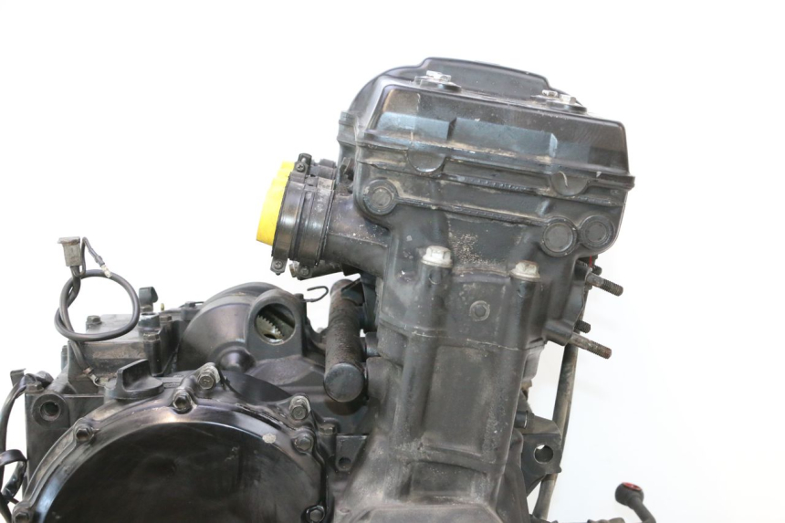 photo de MOTOR KAWASAKI GPX F ZX750F 750 (1986 - 1990) - Fokus auf die Struktur