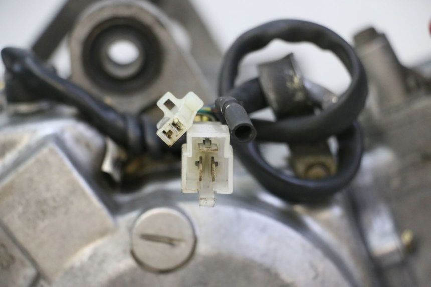 photo de MOTOR KYMCO GRAND DINK 125 (2002 - 2007) - Kennzeichnungen und Originalreferenzen