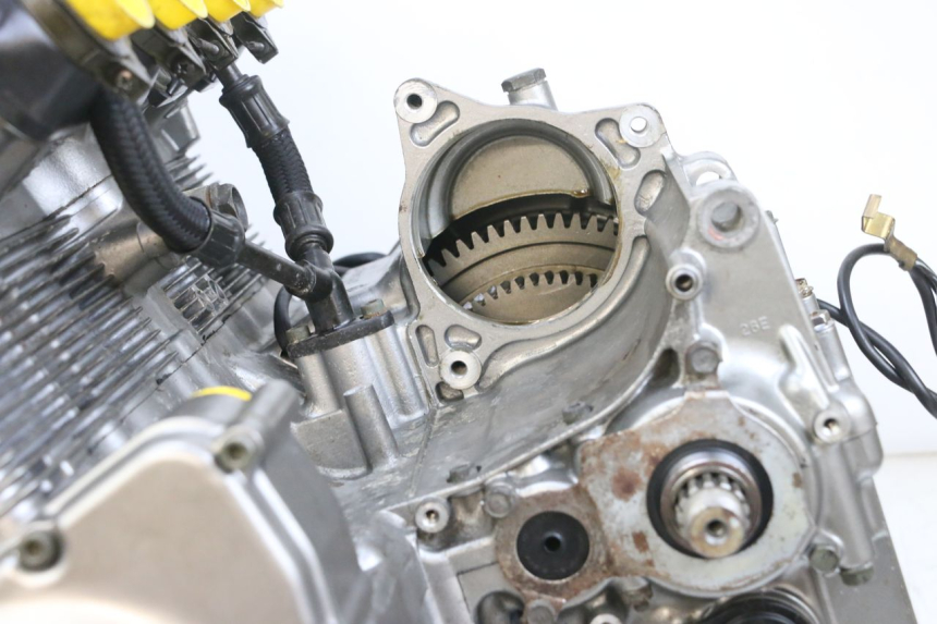 photo de MOTOR SUZUKI GSF N BANDIT 600 (1996 - 1999) - Alternativer Blickwinkel