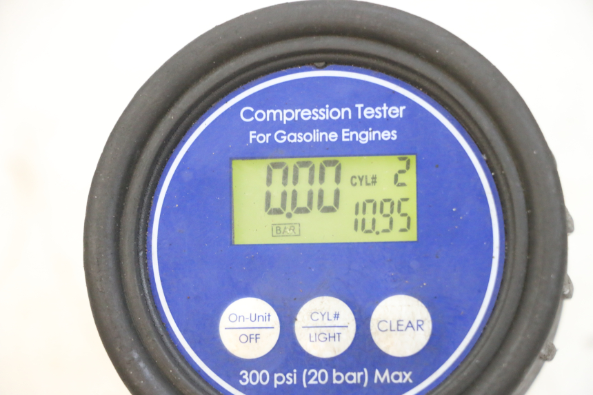 photo de MOTOR SUZUKI GSF N BANDIT 600 (1996 - 1999) - Fokus auf die Struktur