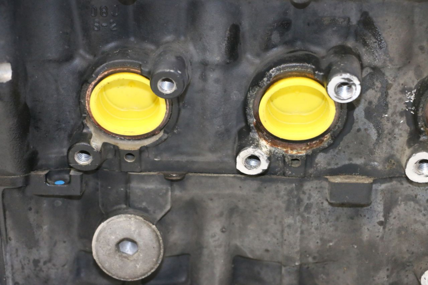 photo de MOTOR SUZUKI GSR 750 (2011 - 2017) - Fokus auf die Struktur