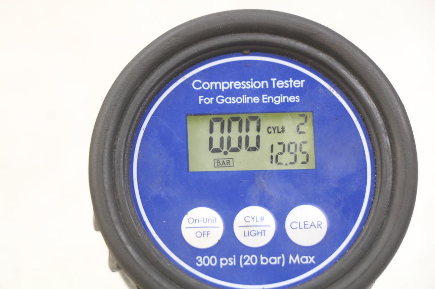 photo de MOTOR SUZUKI GSX-F GSX  F 1100 (1988 - 1994) - Hochauflösende Nahaufnahme