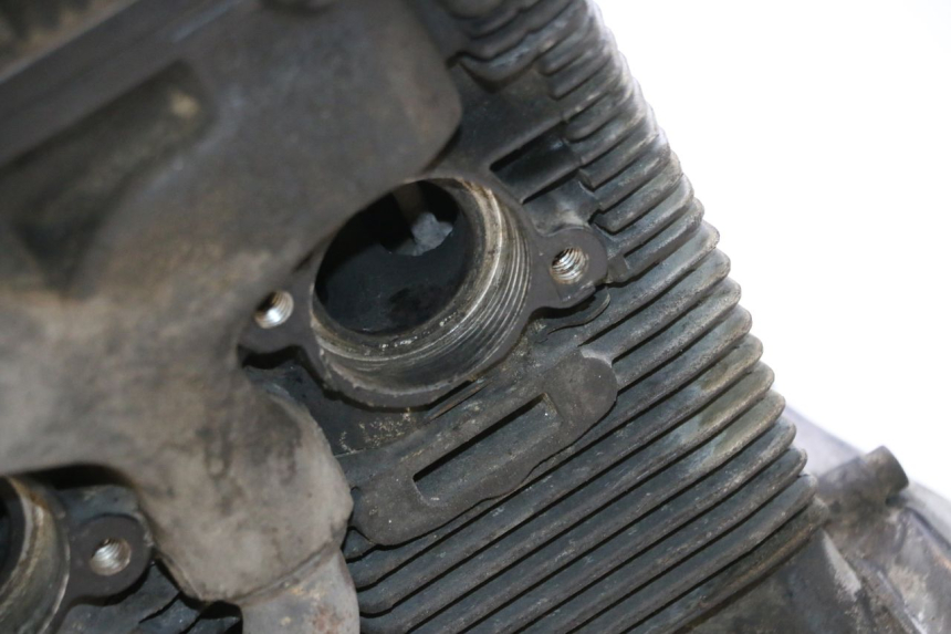 photo de MOTOR SUZUKI GSX F GSXF 750 (1988 - 1998) - Alternative Perspektive