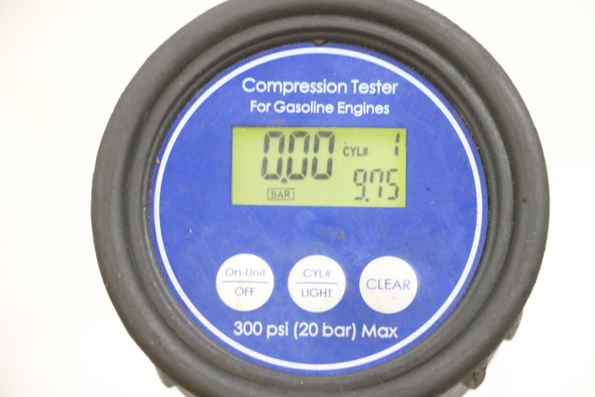 photo de MOTOR SYM GTS EVO 125 (2009 - 2013) - Alternativer Blickwinkel