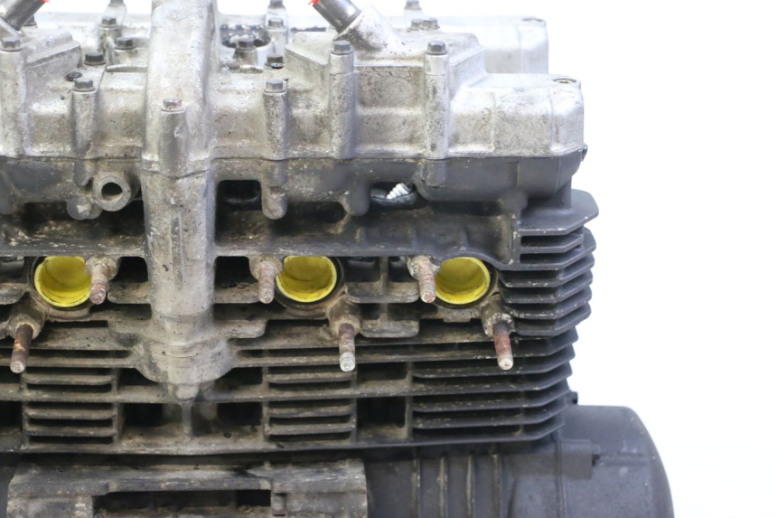 photo de MOTOR KAWASAKI ZR7 ZR-7 S 750 (1999 - 2004) - Fokus auf die Struktur