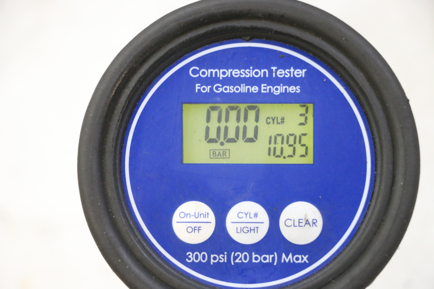 photo de MOTOR KAWASAKI ZR7 ZR-7 S 750 (1999 - 2004) - Technische Nahaufnahme