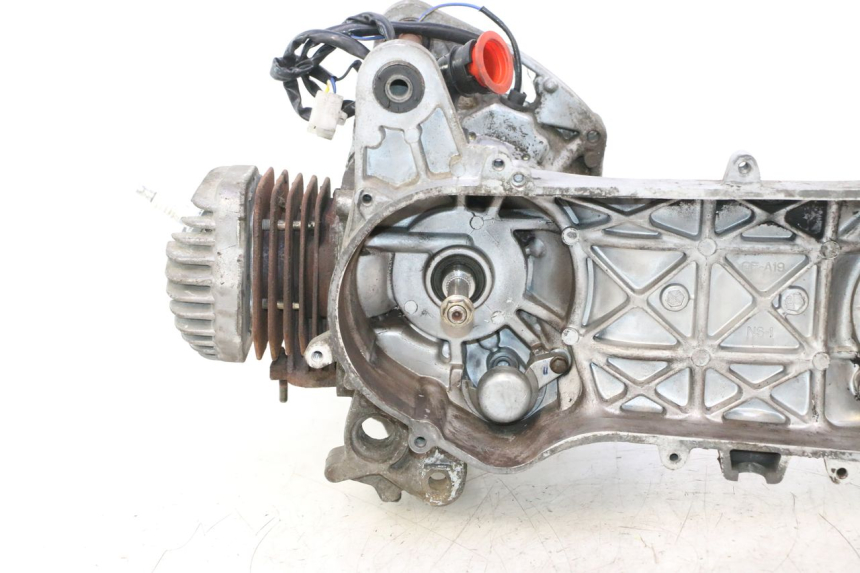 photo de MOTOR PEUGEOT KISBEE 2T 50 (2010 - 2017) - Zoom auf Gebrauchszustand