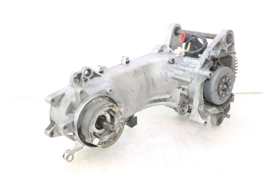 photo de MOTOR PEUGEOT KISBEE 2T 50 (2010 - 2017) - Fokus auf die Struktur