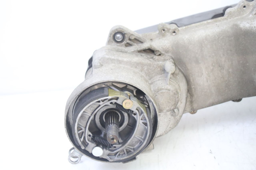 photo de MOTOR PEUGEOT KISBEE 4T 50 (2018 - 2022) - Gesamtansicht des Produkts