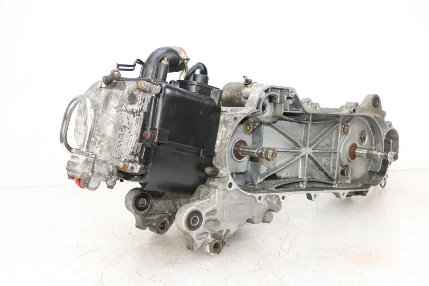 photo de MOTOR PEUGEOT KISBEE 4T 50 (2010 - 2017) - Profilansicht des Ersatzteils