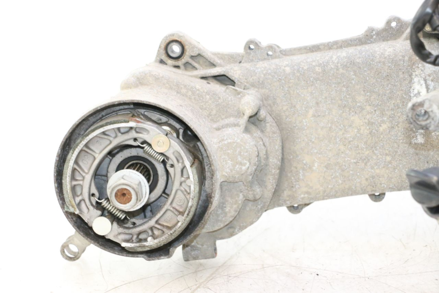 photo de MOTOR PEUGEOT KISBEE 4T 50 (2010 - 2017) - Zoom auf Komponenten