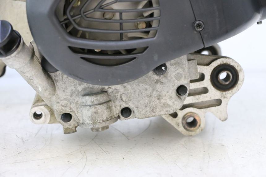 photo de MOTOR PEUGEOT KISBEE 4T 50 (2018 - 2022) - Detaillierte Sichtprüfung
