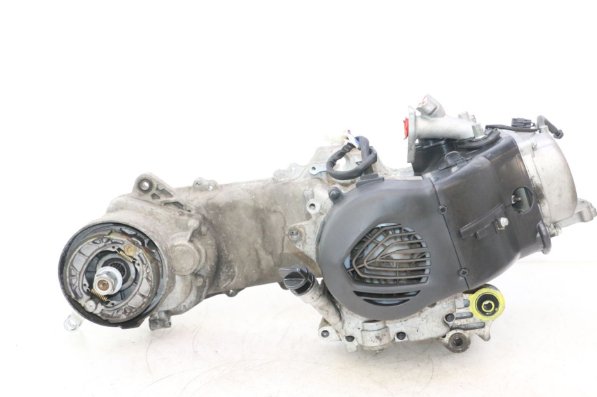 photo de MOTOR PEUGEOT KISBEE 4T 50 (2023 - 2026) - Detaillierte Sichtprüfung