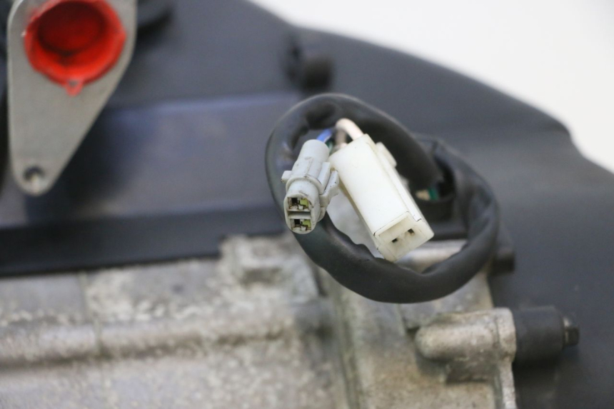 photo de MOTOR PEUGEOT KISBEE 4T 50 (2023 - 2026) - Alternativer Blickwinkel