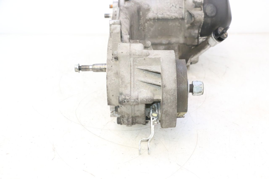 photo de MOTOR PEUGEOT KISBEE 4T 50 (2023 - 2026) - Profilansicht des Ersatzteils
