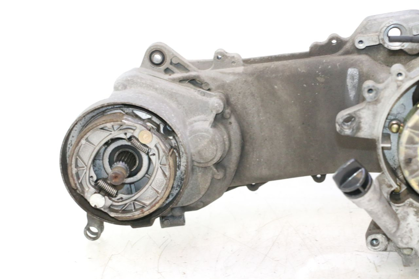 photo de MOTOR PEUGEOT KISBEE 4T 50 (2010 - 2017) - Oberflächenzustand und Material