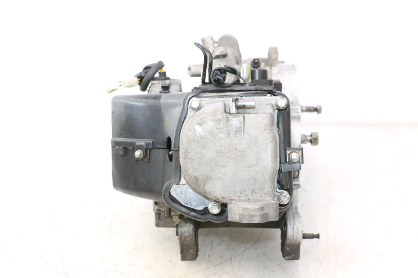 photo de MOTOR PEUGEOT KISBEE 4T 50 (2018 - 2022) - Weitere Ansicht des Artikels