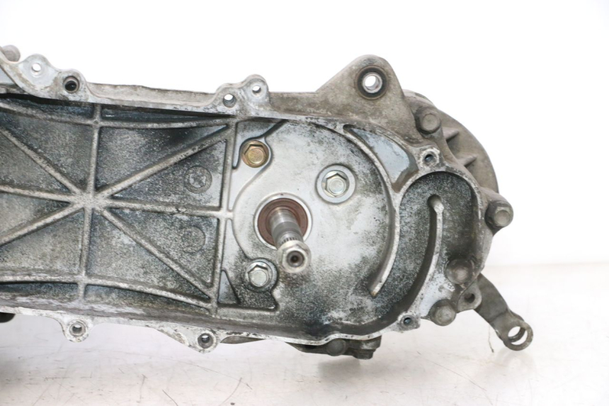 photo de MOTOR PEUGEOT KISBEE 4T 50 (2018 - 2022) - Detaillierte Sichtprüfung