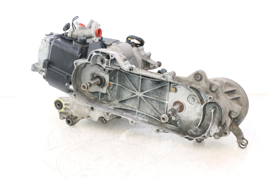 photo de MOTOR PEUGEOT KISBEE 4T 50 (2018 - 2022) - Alternativer Blickwinkel