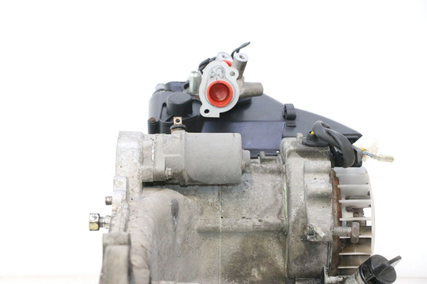 photo de MOTOR PEUGEOT KISBEE 4T 50 (2018 - 2022) - Profilansicht des Ersatzteils