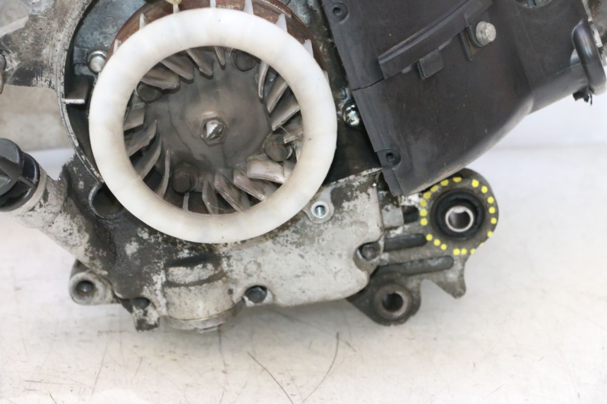 photo de MOTOR PEUGEOT KISBEE 4T 50 (2018 - 2022) - Oberflächenzustand und Material