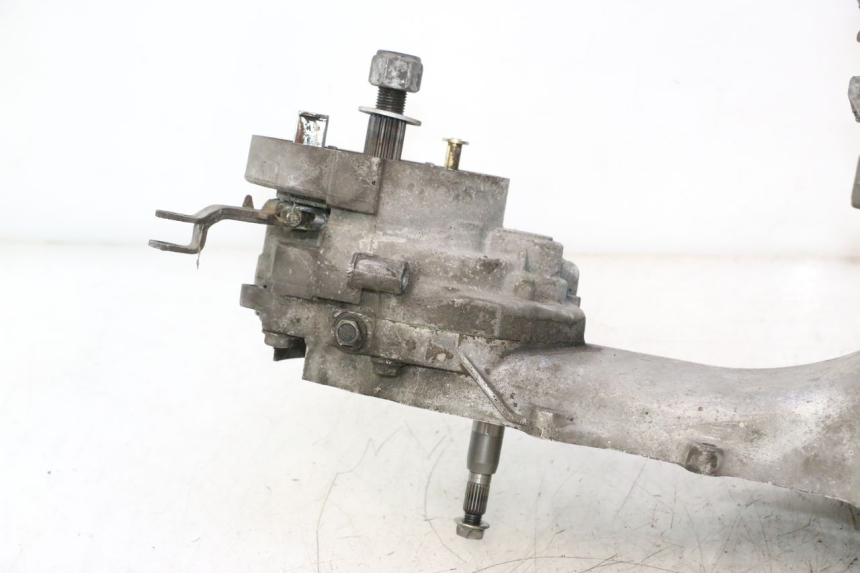 photo de MOTOR PEUGEOT KISBEE 4T 50 (2018 - 2022) - Details der Befestigungspunkte