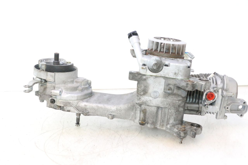 photo de MOTOR PEUGEOT KISBEE 4T 50 (2018 - 2022) - Zoom auf Gebrauchszustand