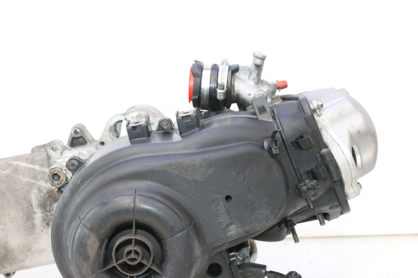 photo de MOTOR PIAGGIO LIBERTY IGET 4T 50 (2021 - 2025) - Oberflächenzustand und Material