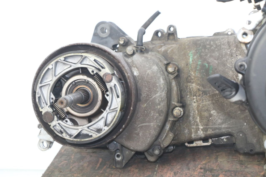 photo de MOTOR PIAGGIO LIBERTY IGET S 125 (2016 - 2020) - Oberflächenzustand und Material