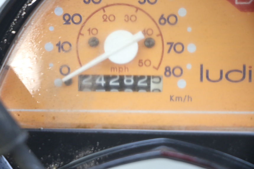 photo de MOTOR PEUGEOT LUDIX 50 (2005 - 2007) - Zoom auf Gebrauchszustand