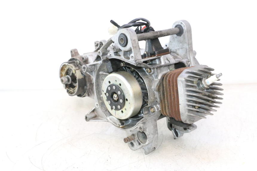 photo de MOTOR PEUGEOT LUDIX PRO 2T 50 (2010 - 2017) - Profilansicht des Ersatzteils