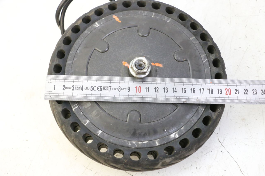 photo de MOTOR XIAOMI MI PRO 2 1 - Zoom auf Gebrauchszustand