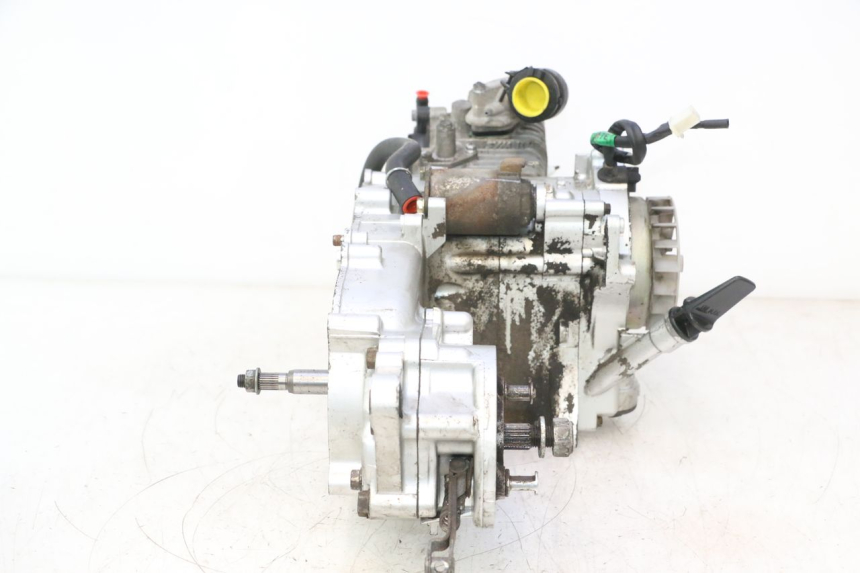 photo de MOTOR SYM MIO 50 (2005 - 2010) - Alternativer Blickwinkel