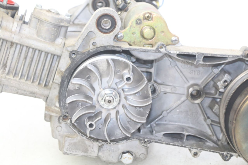 photo de MOTOR ZHONGYU MOVIDAS ZY125T-2 125 (2004 - 2014) - Details der Befestigungspunkte
