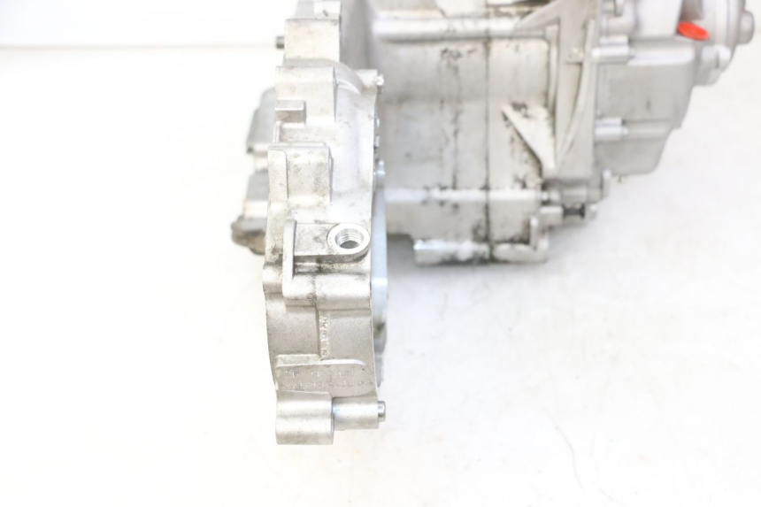 photo de MOTOR PIAGGIO MP3 HPE 310 (2024 - 2025) - Alternative Perspektive