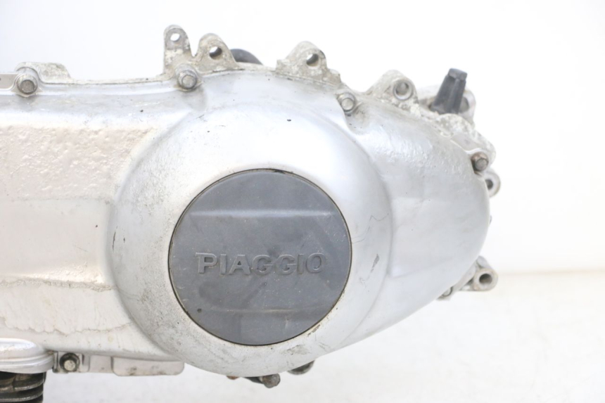 photo de MOTOR PIAGGIO MP3 RL 250 (2006 - 2010) - Profilansicht des Ersatzteils
