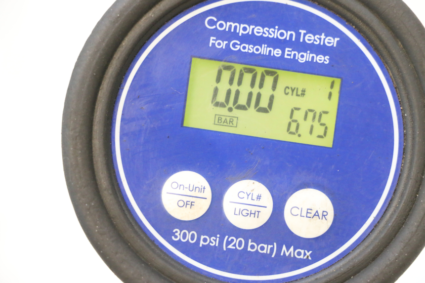 photo de MOTOR PIAGGIO MP3 RL 250 (2006 - 2010) - Alternativer Blickwinkel