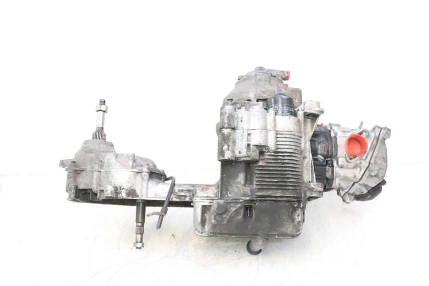 photo de MOTOR PIAGGIO MP3 125 (2006 - 2014) - Oberflächenzustand und Material