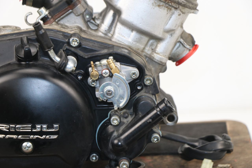 photo de MOTOR RIEJU MRT 50 (2018 - 2021) - Details der Befestigungspunkte