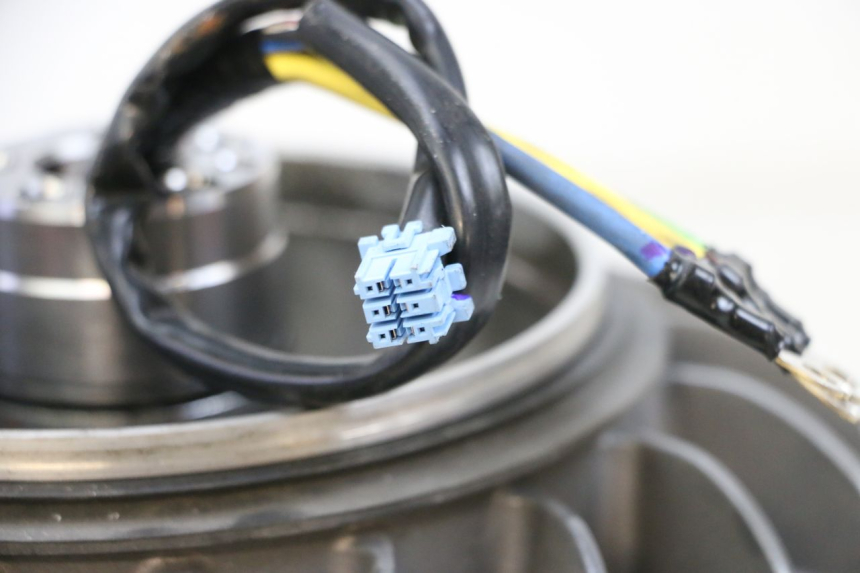 photo de MOTOR YAMAHA NEO'S CORE 1 (2022 - 2026) - Details der Befestigungspunkte